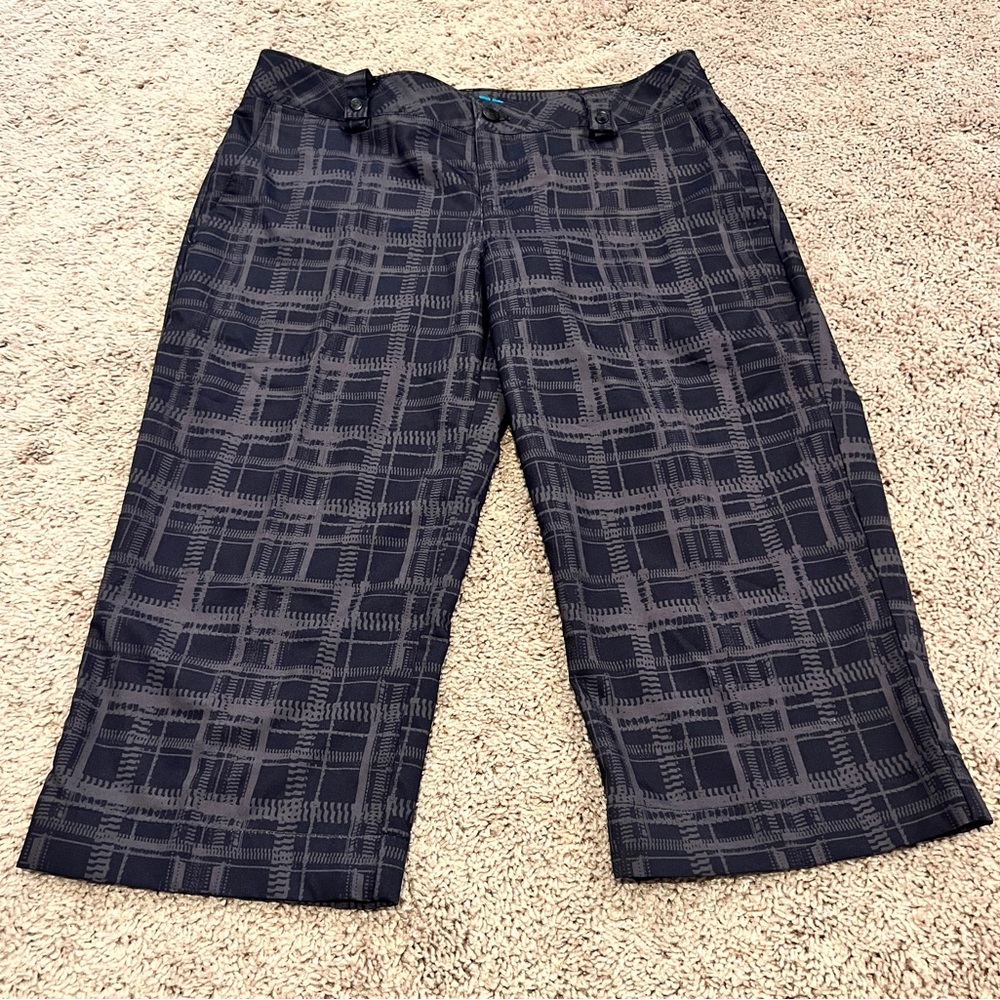 Under Armour women’s performance golf size 8 pants